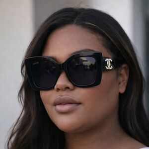 CHANEL Black Oversized Cat-Eye Sunglasses with Gold CC Emblem